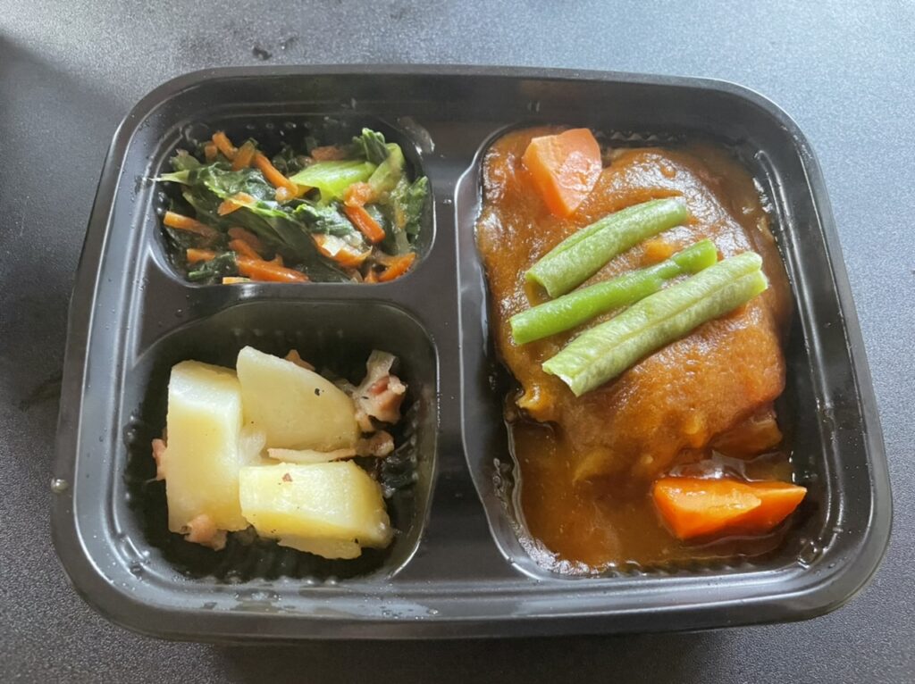 ワタミお弁当　ビーフシチュー